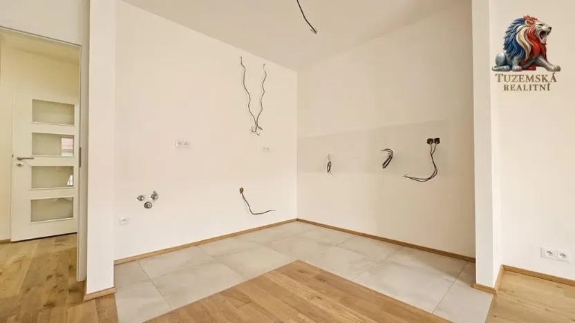 Prodej bytu 1+kk, Bystřice nad Pernštejnem, Masarykovo náměstí, 37 m2