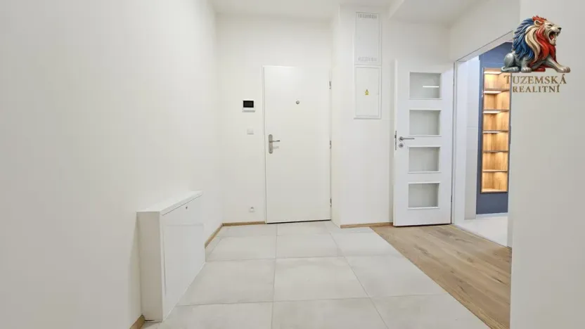 Prodej bytu 1+kk, Bystřice nad Pernštejnem, Masarykovo náměstí, 37 m2