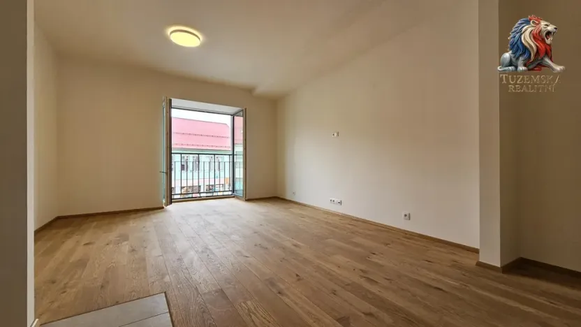 Prodej bytu 1+kk, Bystřice nad Pernštejnem, Masarykovo náměstí, 37 m2