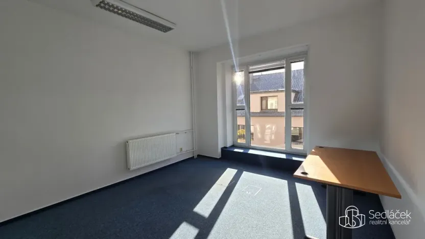 Pronájem kanceláře, Sokolov, 5. května, 20 m2