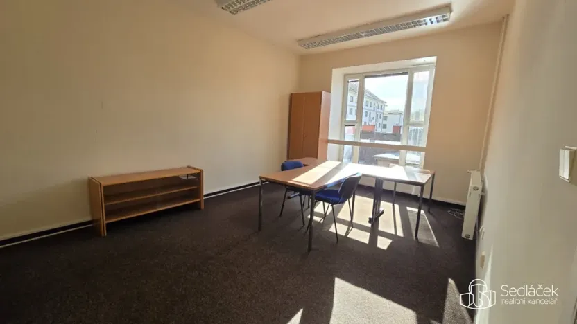 Pronájem kanceláře, Sokolov, 5. května, 20 m2