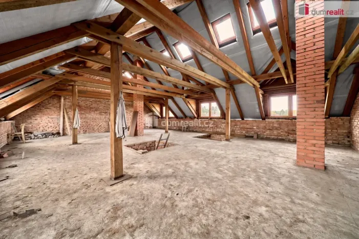 Prodej rodinného domu, Radnice, Zámostí, 250 m2