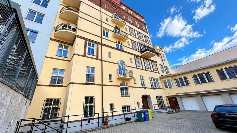 Prodej bytu 2+kk, Praha - Karlín, Jirsíkova, 73 m2