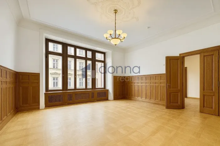 Pronájem kanceláře, Praha, Spálená, 346 m2