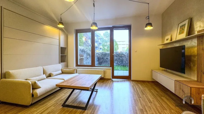 Prodej - jiné, Praha, Plzeňská, 30 m2
