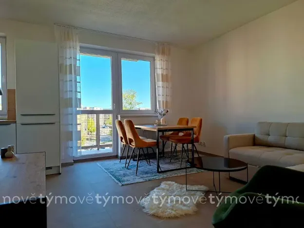 Pronájem bytu 2+kk, Pardubice, Jozefa Gabčíka, 58 m2