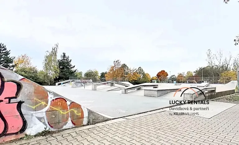 Pronájem bytu 2+kk, Praha - Černý Most, Kpt. Stránského, 43 m2