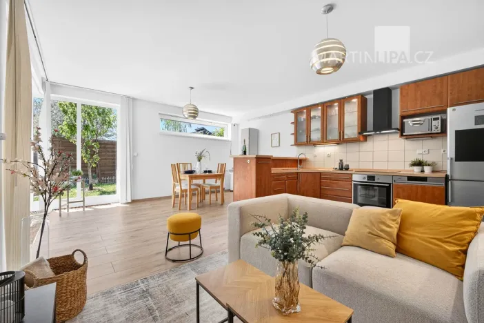 Prodej bytu 3+kk, Praha - Kbely, Pod Nouzovem, 70 m2