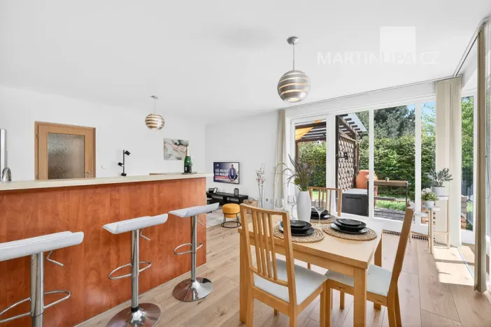 Prodej bytu 3+kk, Praha - Kbely, Pod Nouzovem, 70 m2