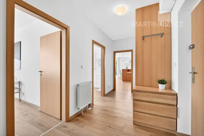 Prodej bytu 3+kk, Praha - Kbely, Pod Nouzovem, 70 m2