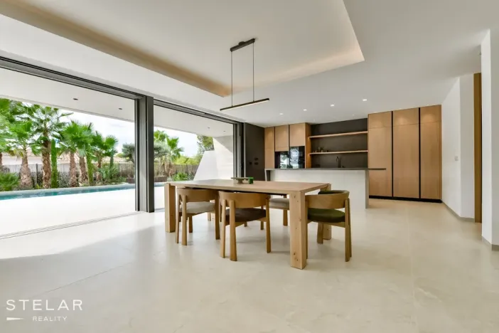 Prodej atypického bytu, Alicante, Španělsko, 484 m2