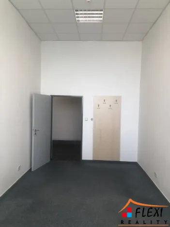 Pronájem skladu, Ostrava - Mariánské Hory, Novoveská, 500 m2