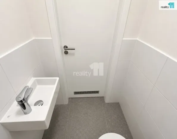 Prodej bytu 2+kk, Praha - Modřany, Kolmanova, 56 m2
