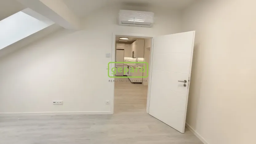 Pronájem bytu 2+kk, Brno - Zábrdovice, Slepá, 54 m2