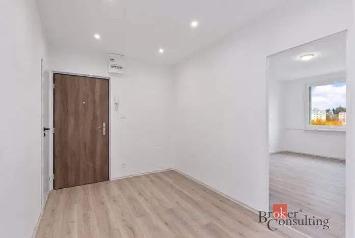 Pronájem bytu 2+1, Jablonec nad Nisou, Budovatelů, 62 m2