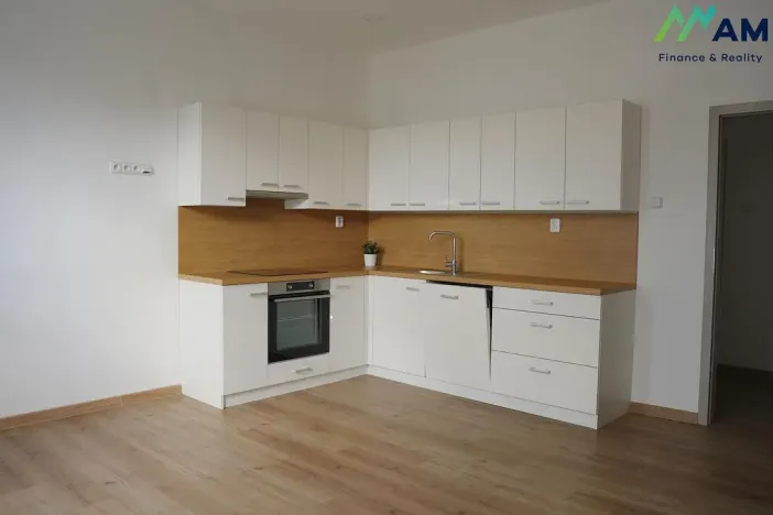 Prodej bytu 3+kk, Třinec - Staré Město, Dvořákova, 81 m2
