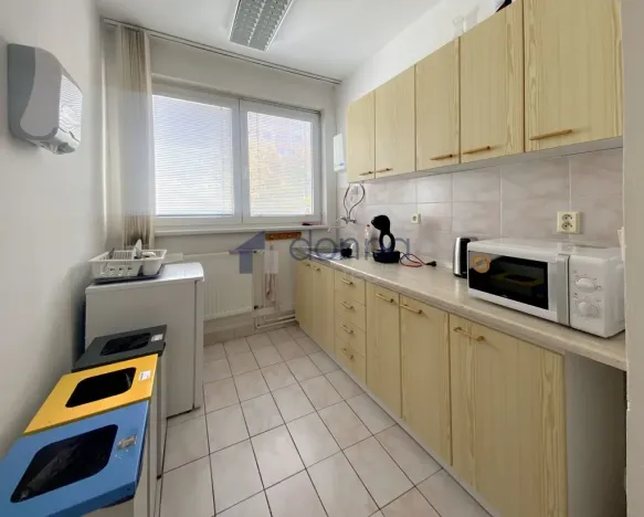 Pronájem kanceláře, Praha, Bartákova, 260 m2