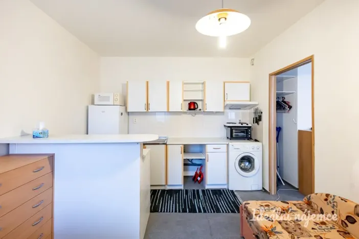 Pronájem bytu 1+1, Praha - Letňany, Chotěšovská, 39 m2