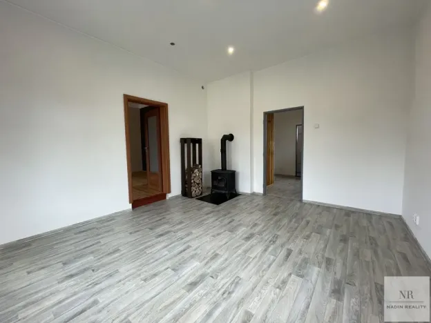 Prodej bytu 2+1, Karlovy Vary, Javorová, 67 m2
