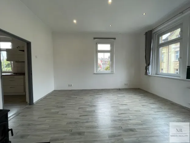 Prodej bytu 2+1, Karlovy Vary, Javorová, 67 m2