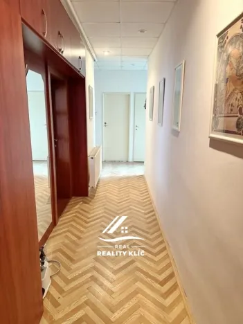 Pronájem bytu 2+1, Ostrava, Korunní, 102 m2