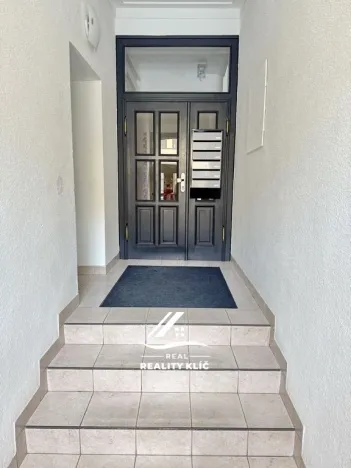 Pronájem bytu 2+1, Ostrava, Korunní, 102 m2
