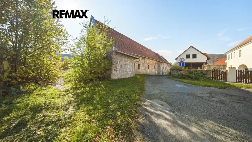 Prodej výrobních prostor, Holany, 241 m2