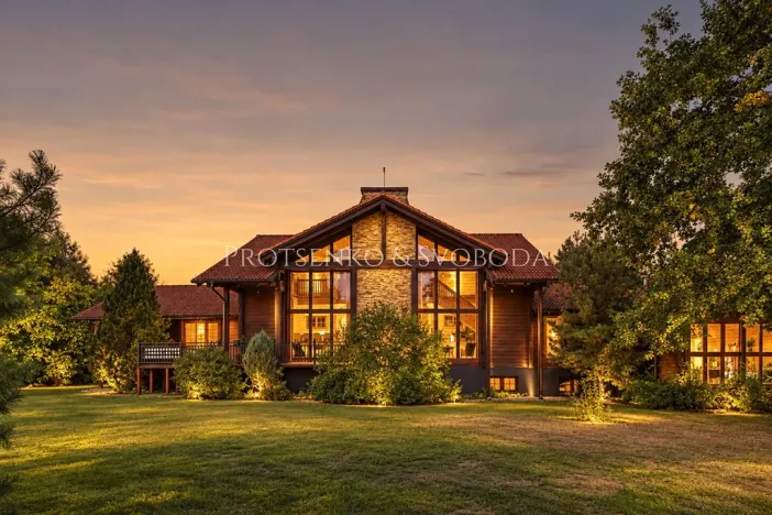 Prodej ubytování, Trhové Sviny, Rejta, 800 m2