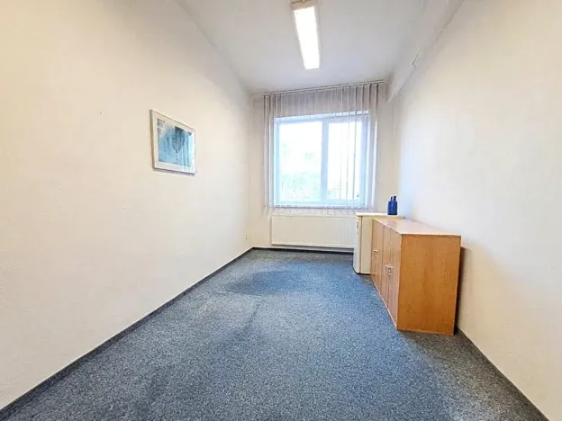 Pronájem kanceláře, Kladno, Vašíčkova, 33 m2