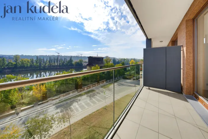 Pronájem bytu 3+kk, Praha - Holešovice, V háji, 74 m2