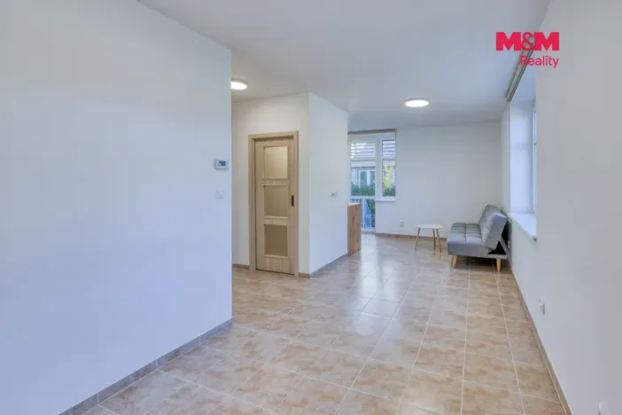 Prodej bytu 1+kk, Klatovy - Luby, 34 m2