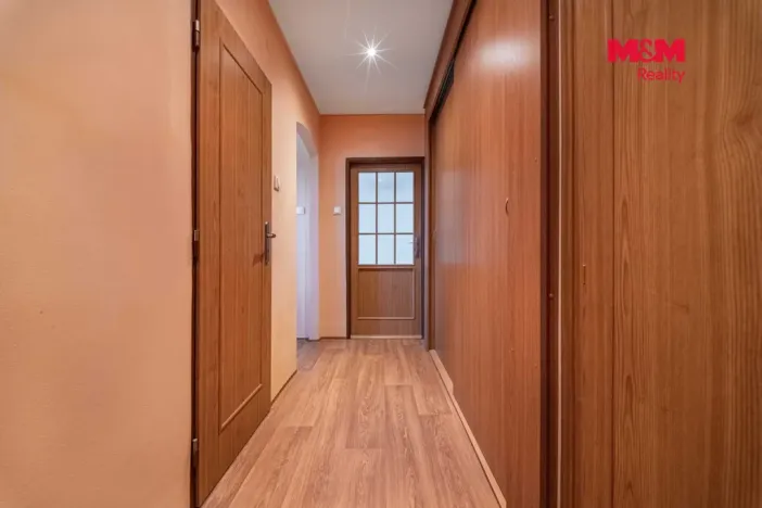 Prodej bytu 2+1, Hrádek - Nová Huť, 1. máje, 56 m2