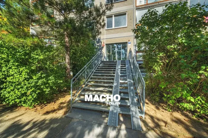 Prodej bytu 3+1, Praha - Modřany, Pirinská, 77 m2