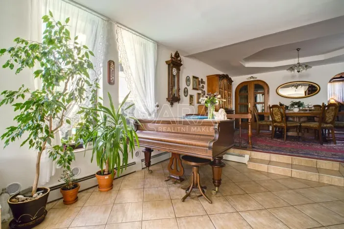 Prodej vícegeneračního domu, Ostrava - Třebovice, Krameriova, 298 m2