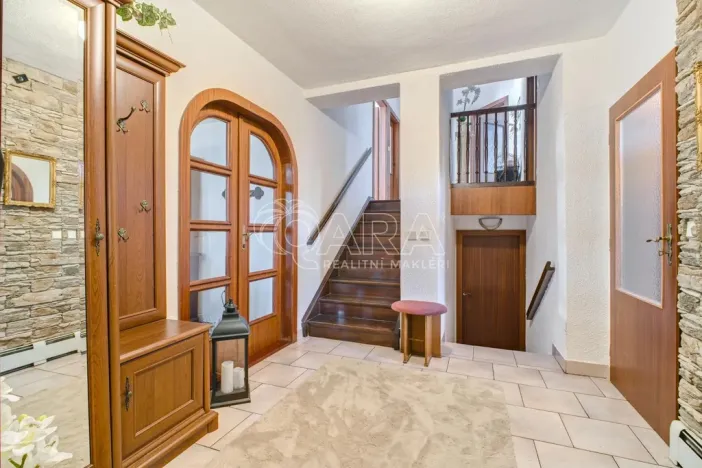 Prodej vícegeneračního domu, Ostrava - Třebovice, Krameriova, 298 m2