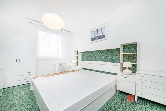 Pronájem bytu 2+1, Praha - Radotín, náměstí Osvoboditelů, 70 m2