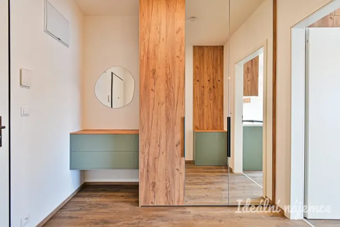 Pronájem bytu 1+kk, Brno - Židenice, Škrochova, 33 m2