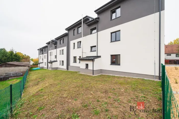 Prodej bytu 1+kk, Břasy, 42 m2