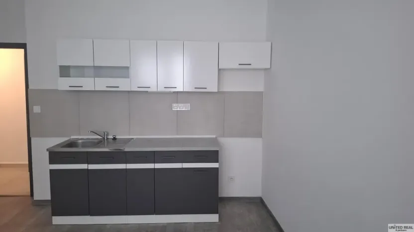 Pronájem bytu 2+kk, Pardubice - Zelené Předměstí, Milheimova, 54 m2