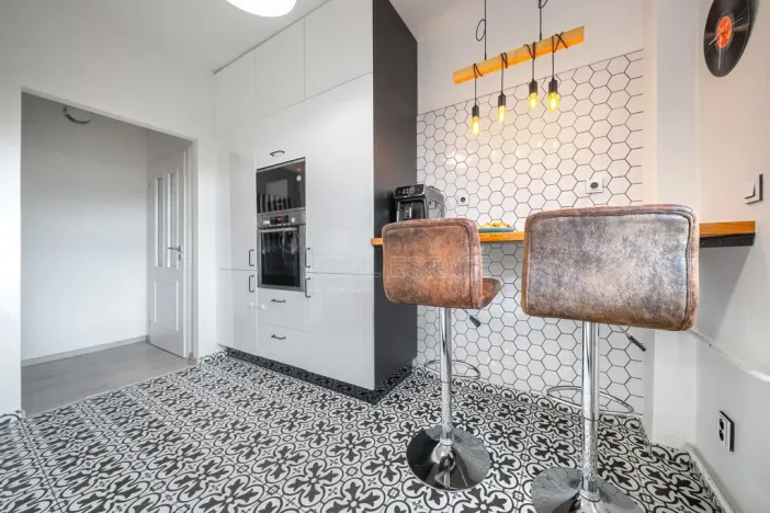 Prodej bytu 3+1, Praha, Novorossijská, 72 m2