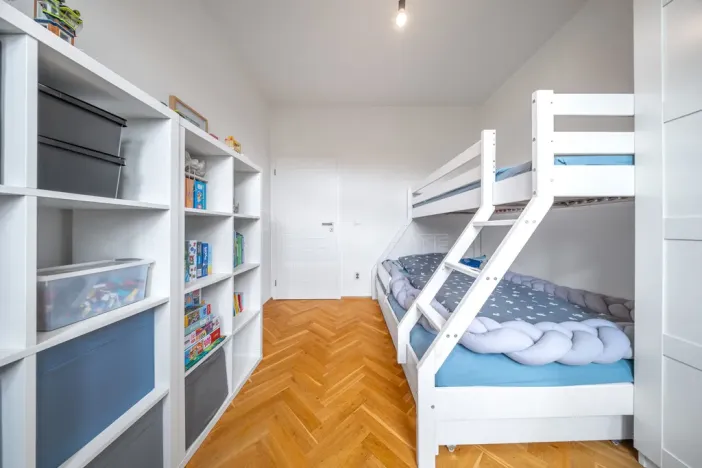 Prodej bytu 3+1, Praha, Novorossijská, 72 m2