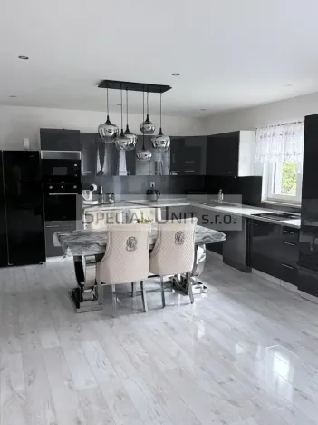 Prodej rodinného domu, Kladno - Kročehlavy, Jeronýmova, 240 m2