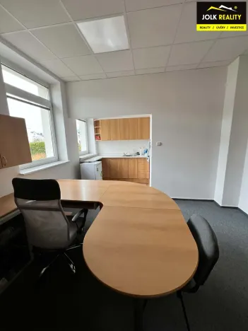 Pronájem kanceláře, Kravaře, Kostelní, 240 m2