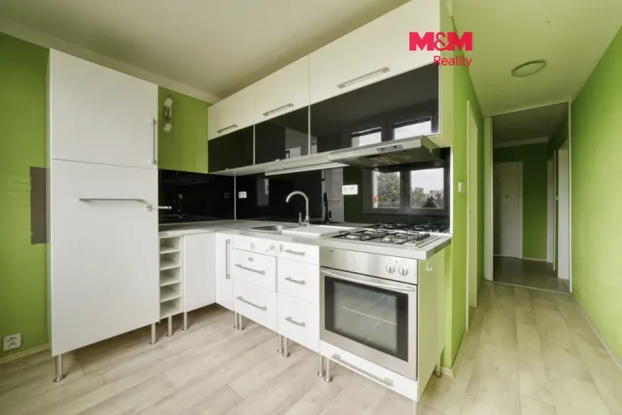 Prodej bytu 3+1, Sokolov, Slavíčkova, 84 m2
