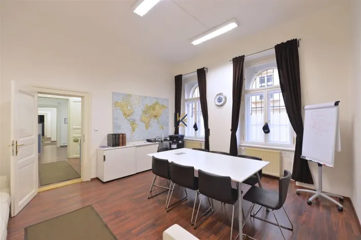 Pronájem obchodního prostoru, Praha, Klimentská, 228 m2