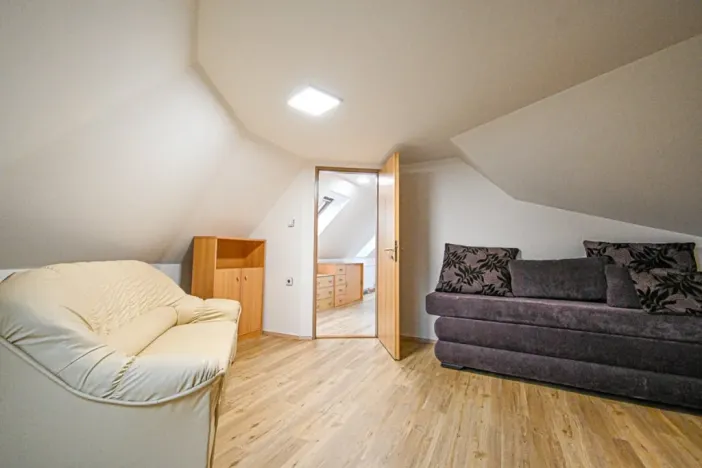 Pronájem bytu 6+kk a větší, Blansko, Zdíkova, 120 m2