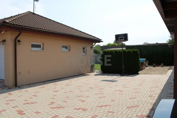 Prodej rodinného domu, Mratín, U Hrušky, 215 m2