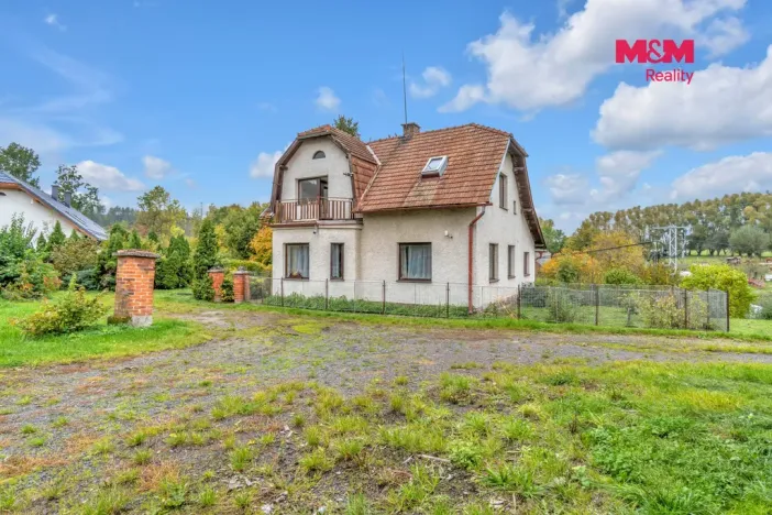 Prodej rodinného domu, Rovensko pod Troskami - Václaví, 130 m2