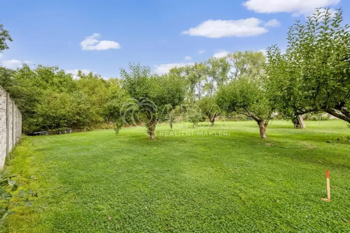 Prodej pozemku pro bydlení, Praha - Horní Počernice, Ke starým rybníkům, 1000 m2