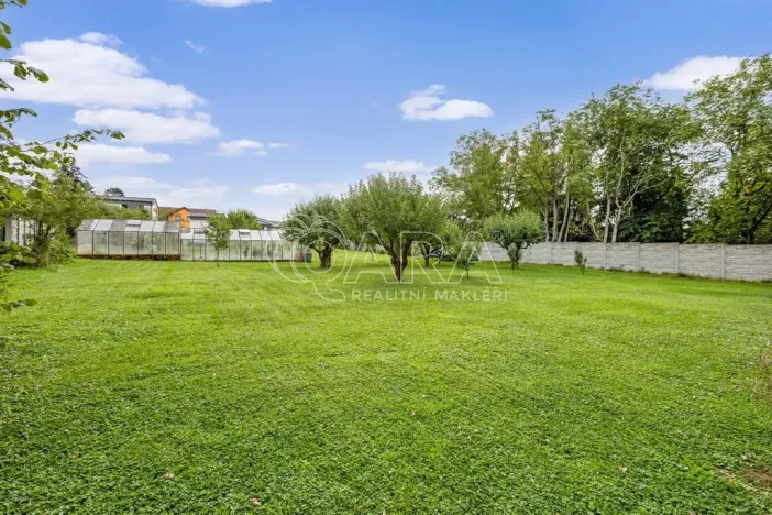 Prodej pozemku pro bydlení, Praha - Horní Počernice, Ke starým rybníkům, 1000 m2